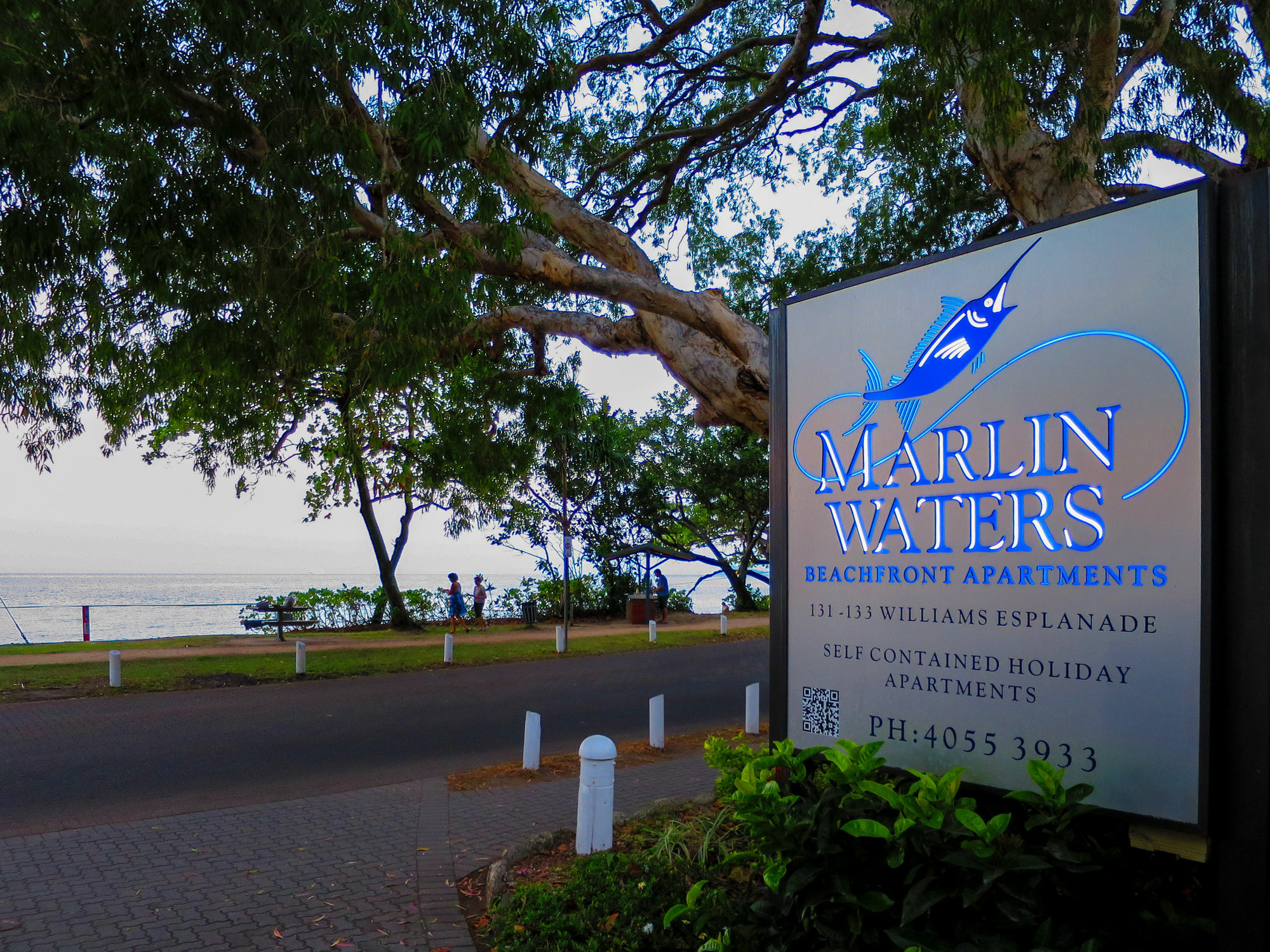 Marlin Waters Beachfront Apartments Палм-Ков Екстер'єр фото