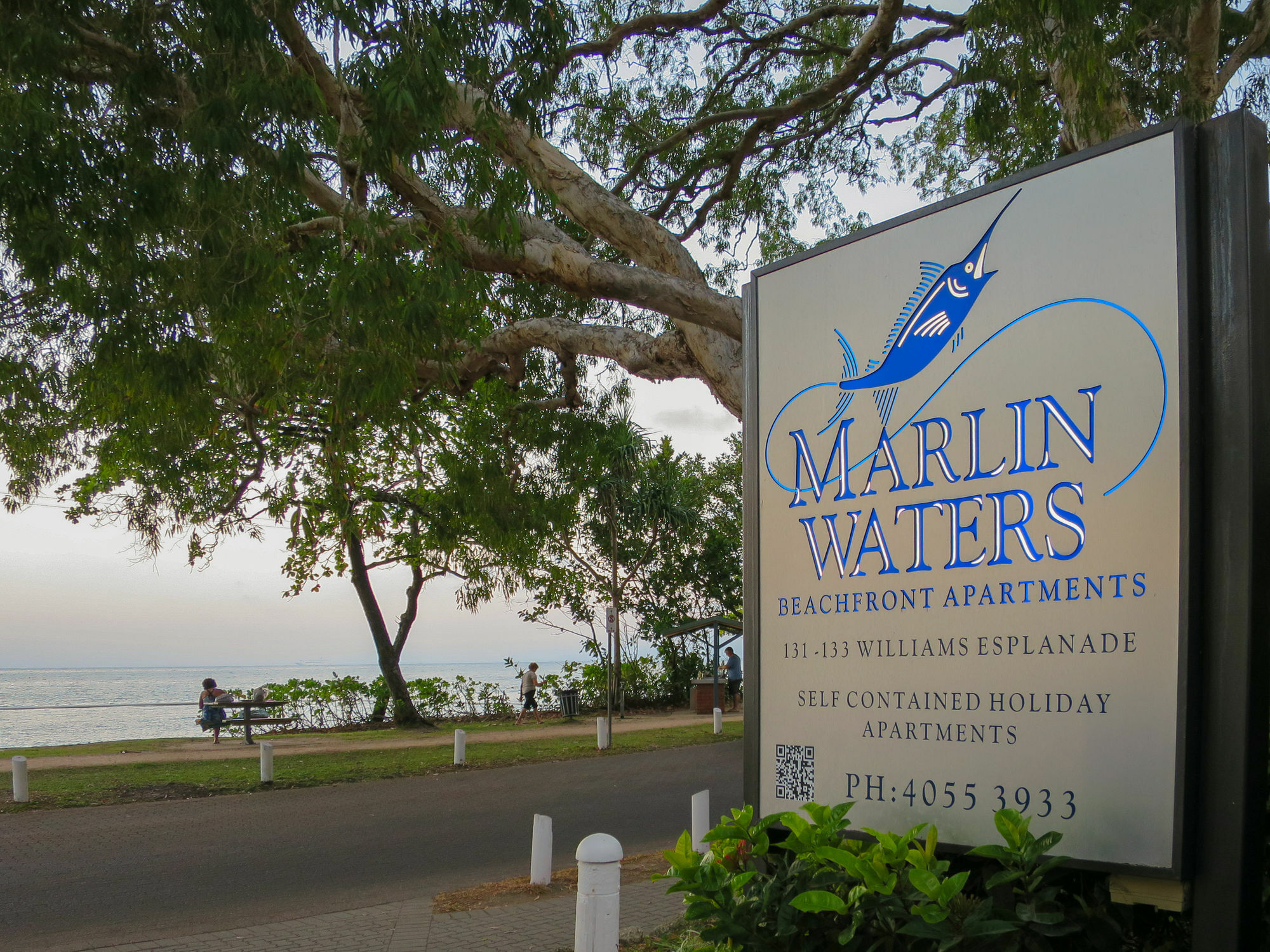 Marlin Waters Beachfront Apartments Палм-Ков Екстер'єр фото